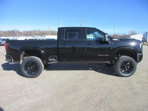 2026 GMC Sierra 2500 AT4