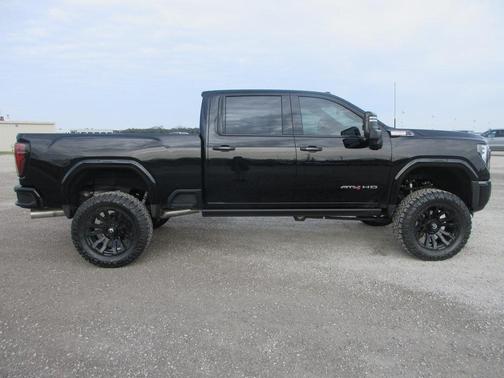 2026 GMC Sierra 2500 AT4