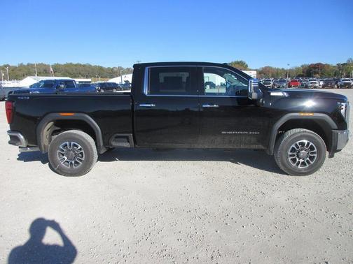 2026 GMC Sierra 2500 SLT