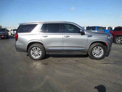 2021 GMC Yukon SLT