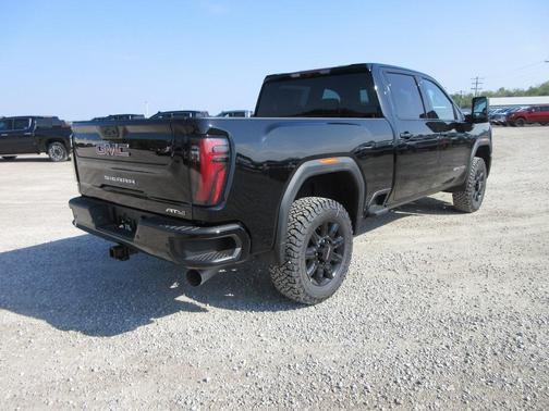 2025 GMC Sierra 2500 AT4