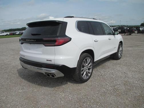 2025 GMC Acadia Denali