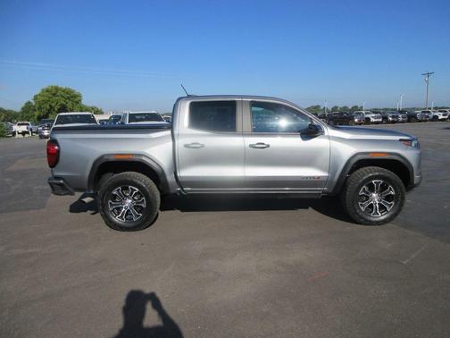 2023 GMC Canyon AT4
