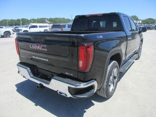 Onyx Black 2026 GMC Sierra 1500 SLT