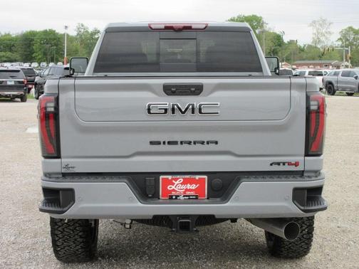 2025 GMC Sierra 2500 AT4