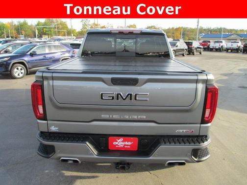 2022 GMC Sierra 1500 Limited AT4