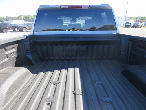 2025 GMC Sierra 2500 SLE
