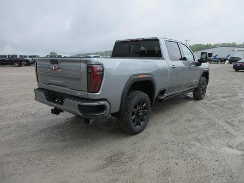2025 GMC Sierra 2500 AT4