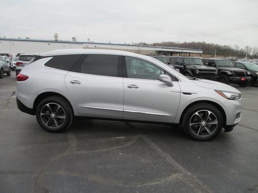 2020 Buick Enclave Essence