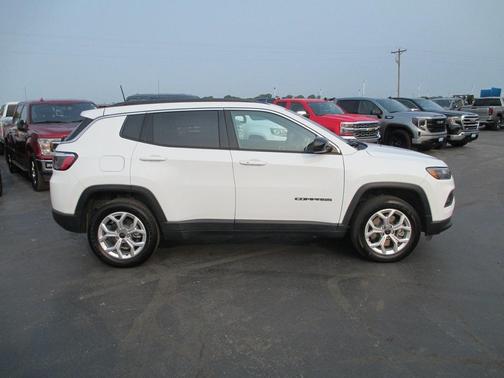 2025 Jeep Compass Latitude