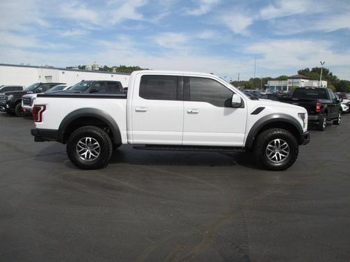 2017 Ford F-150 Raptor