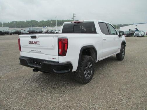2025 GMC Sierra 1500 AT4X