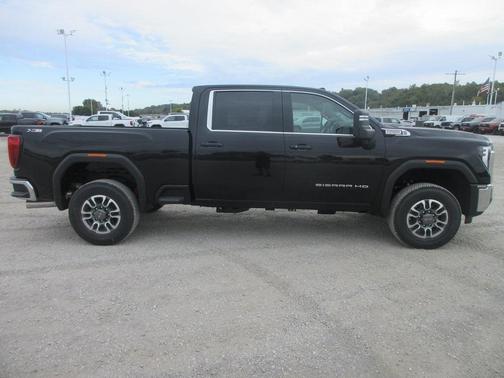 2026 GMC Sierra 2500 SLE
