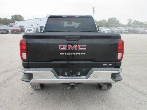2026 GMC Sierra 2500 SLE