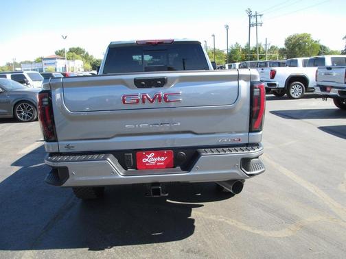 2025 GMC Sierra 2500 AT4