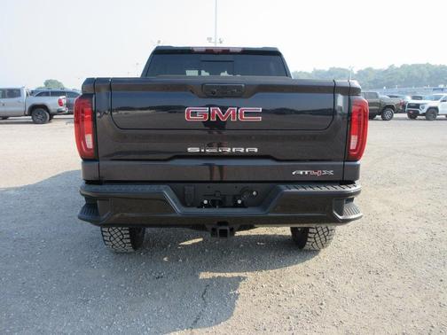2025 GMC Sierra 1500 AT4X
