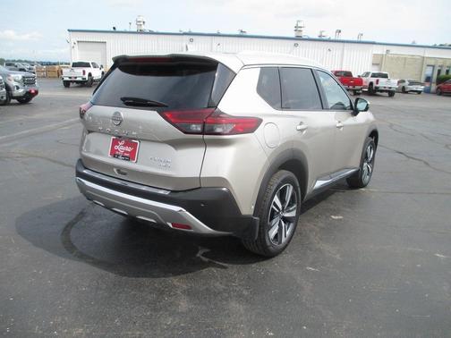 2022 Nissan Rogue Platinum