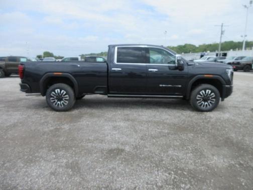 2025 GMC Sierra 3500 Denali Ultimate