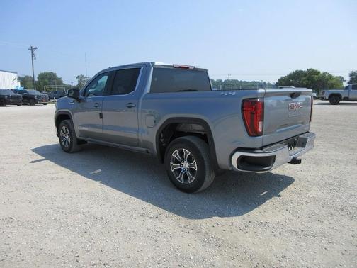 2025 GMC Sierra 1500 SLE