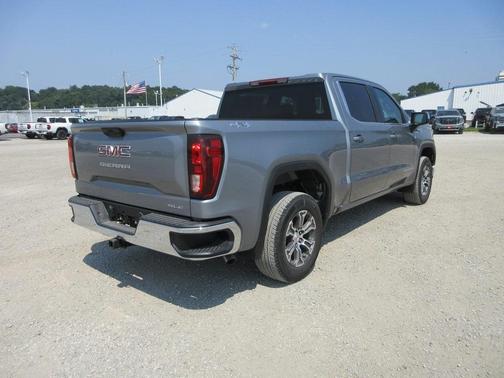 2025 GMC Sierra 1500 SLE