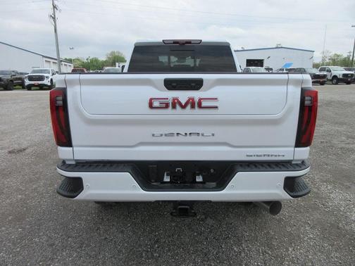2025 GMC Sierra 2500 Denali