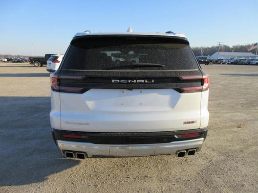2025 GMC Acadia Denali
