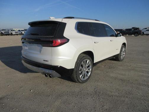 2025 GMC Acadia Denali
