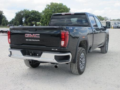 2025 GMC Sierra 2500 SLE