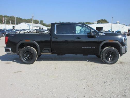 2026 GMC Sierra 2500 SLE