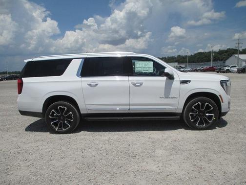 2025 GMC Yukon XL Elevation