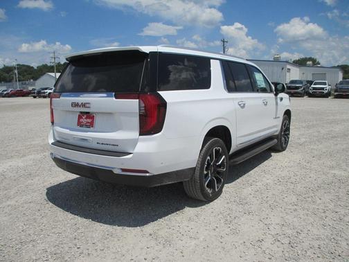 2025 GMC Yukon XL Elevation