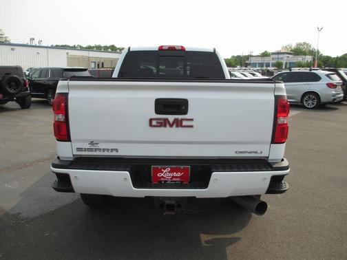 2017 GMC Sierra 2500 Denali