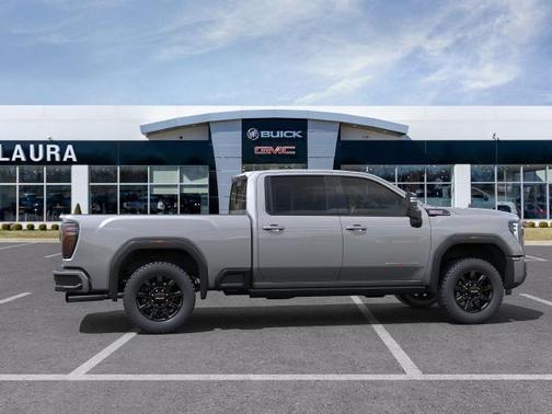 2025 GMC Sierra 2500 AT4