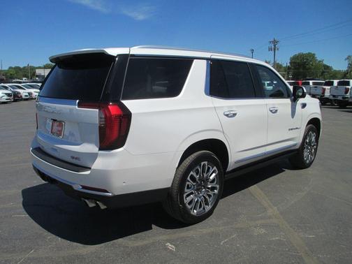 White Frost Tri-Coat 2025 GMC Yukon Denali