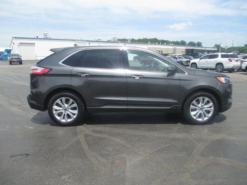 Magnetic Metallic 2020 Ford Edge Titanium