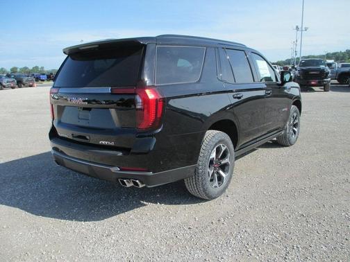 2025 GMC Yukon AT4