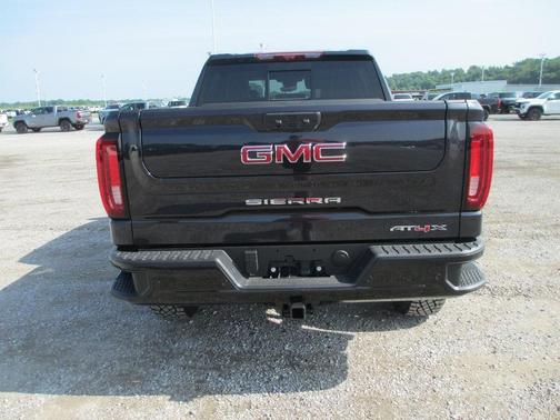 2025 GMC Sierra 1500 AT4X