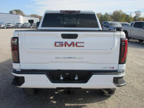 2026 GMC Sierra 2500 AT4