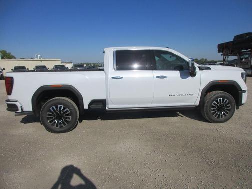 Glacier White 2026 GMC Sierra 2500 Denali Ultimate