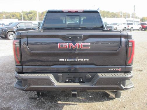 2026 GMC Sierra 2500 AT4