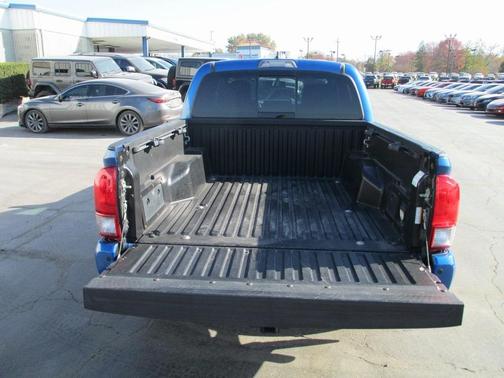 2017 Toyota Tacoma TRD Sport