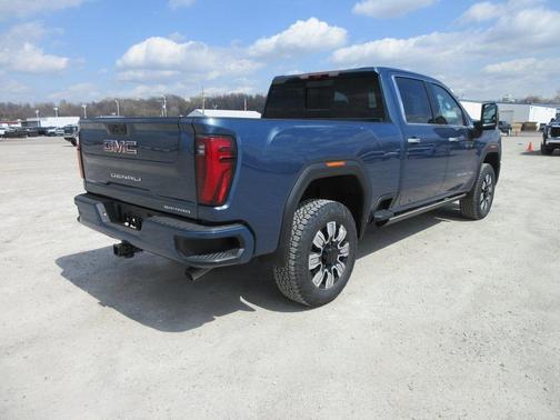 2025 GMC Sierra 2500 Denali