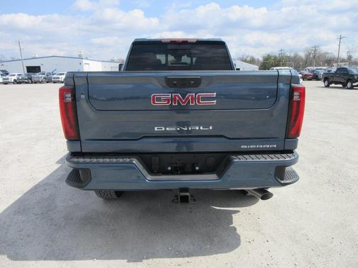2025 GMC Sierra 2500 Denali