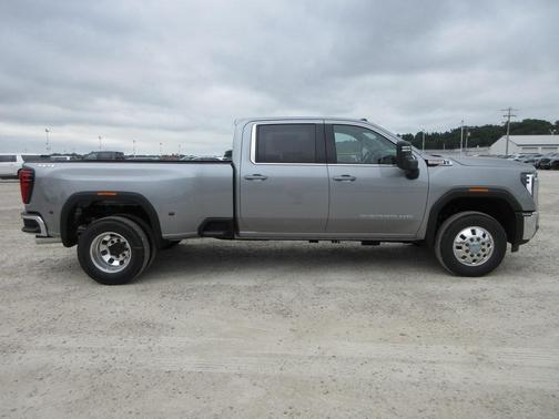 2025 GMC Sierra 3500 SLE