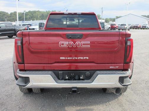 2026 GMC Sierra 3500 SLT