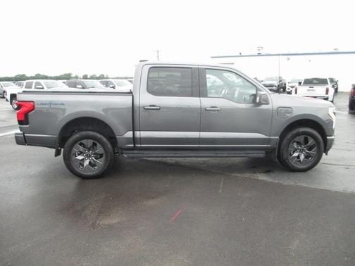 2023 Ford F-150 Lightning LARIAT