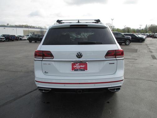 Pure White 2021 Volkswagen Atlas 3.6 V6 SEL Premium R-Line