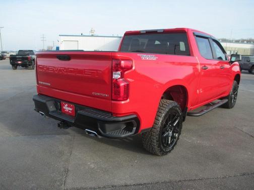 2024 Chevrolet Silverado 1500 Custom Trail Boss