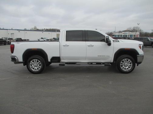 2022 GMC Sierra 2500 SLT