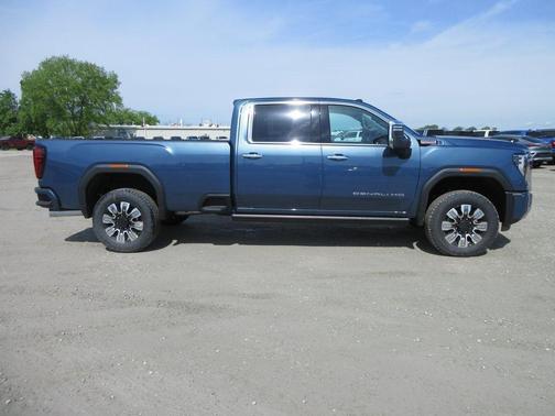 2025 GMC Sierra 3500 Denali